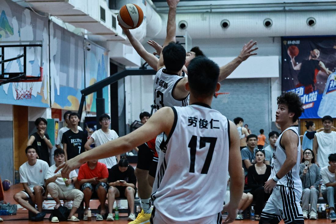S1 现场对抗瞬间